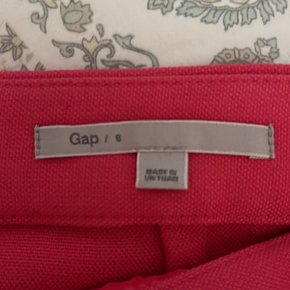 Hot pink gap mini skirt with zippers - Picture 2 of 3
